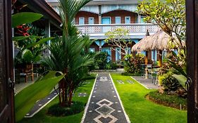 D-Anyar Stay And Surf Canggu
